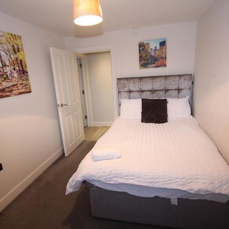 Holden Court Apartments - Apt 3 West Drayton  Dış mekan fotoğraf