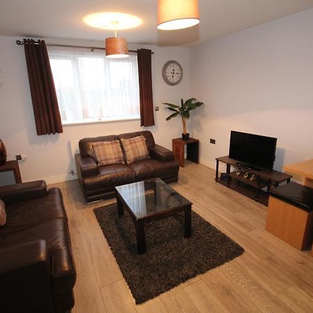Holden Court Apartments - Apt 3 West Drayton  Dış mekan fotoğraf