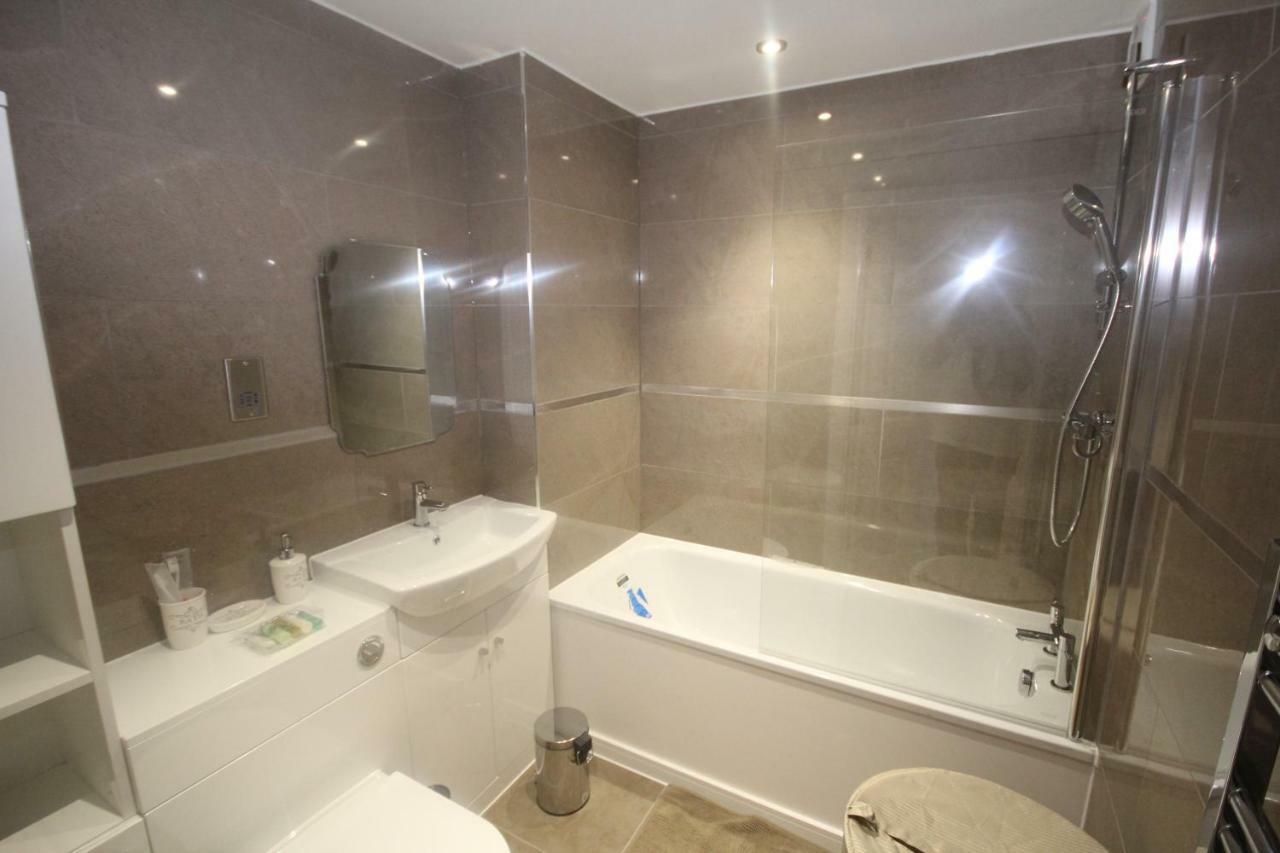 Holden Court Apartments - Apt 3 West Drayton  Dış mekan fotoğraf