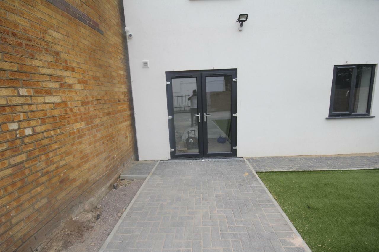 Holden Court Apartments - Apt 3 West Drayton  Dış mekan fotoğraf